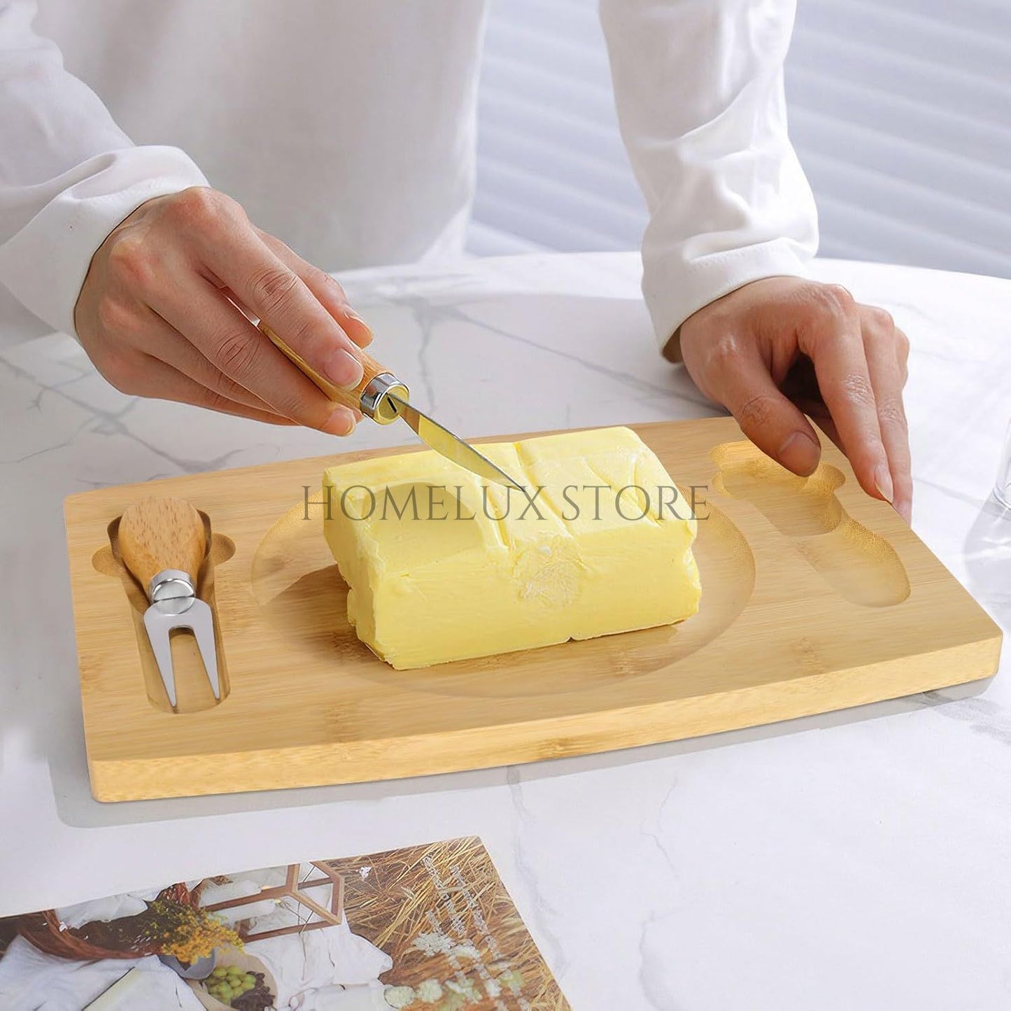 Modern Style Butter Dish With Knifes